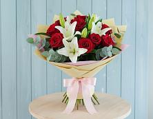 Букет цветов из:  Лилии и Розы в Николаевской Республики Северная Осетия-Алания