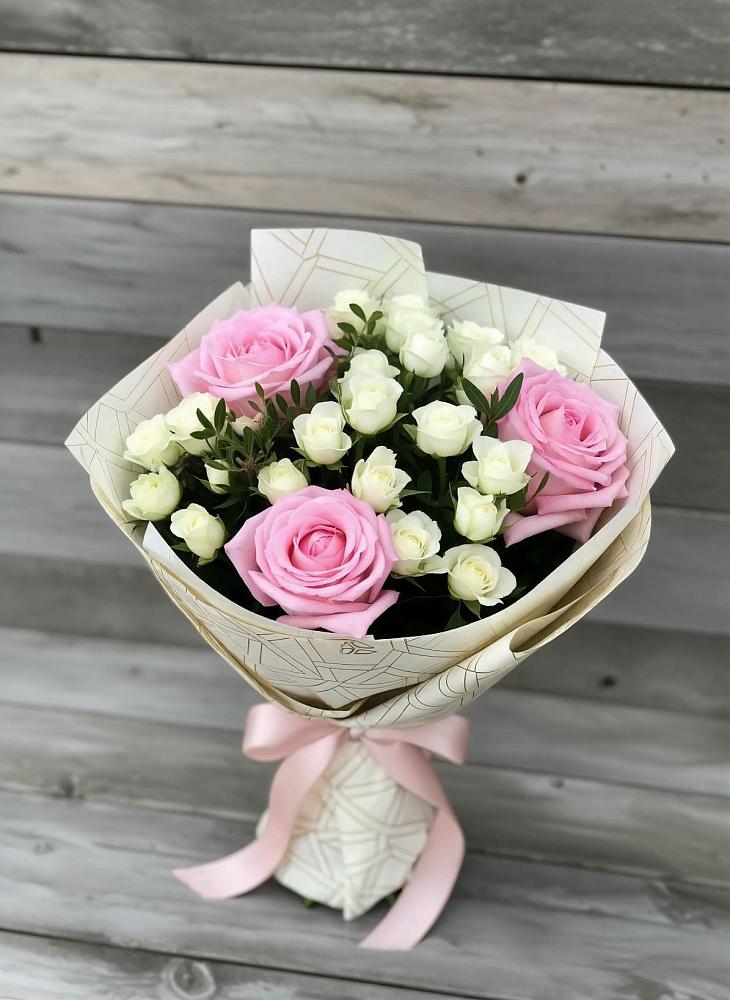 Букет цветов из: Розы в Николаевской Республики Северная Осетия-Алания