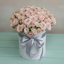 Цветочная композиция из Розы в шляпной коробке в Николаевской Республики Северная Осетия-Алания