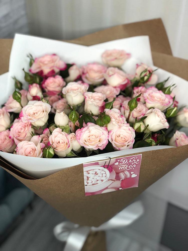 Букет цветов из: Розы в Николаевской Республики Северная Осетия-Алания