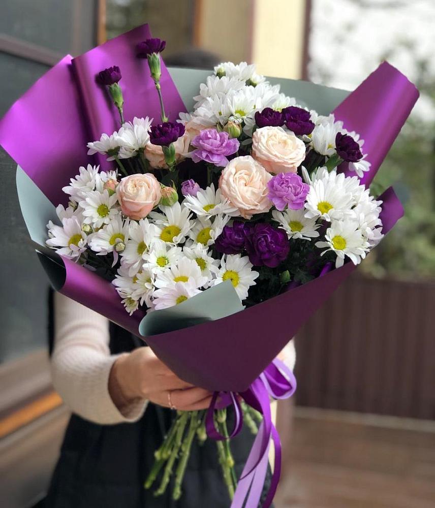 Букет цветов из: Хризантемы, Гвоздики и Розы в Николаевской Республики Северная Осетия-Алания