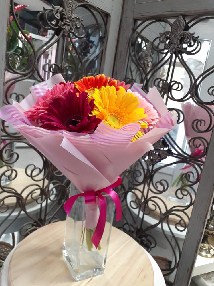 Букет цветов из: Герберы в Николаевской Республики Северная Осетия-Алания