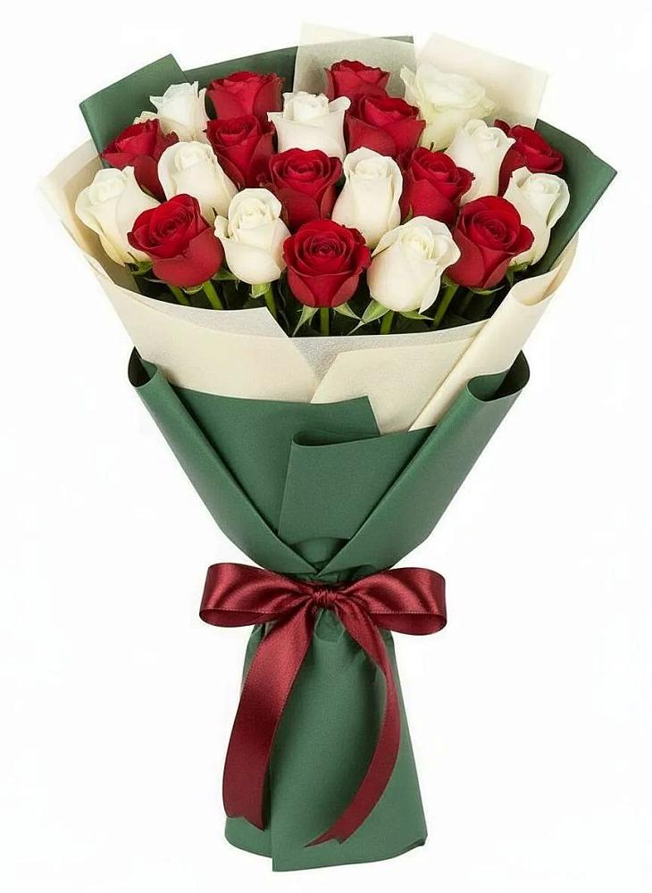 Букет Микс из красных и белых роз в Николаевской Республики Северная Осетия-Алания
