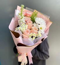 Букет цветов из:  Хризантемы и Розы в Николаевской Республики Северная Осетия-Алания