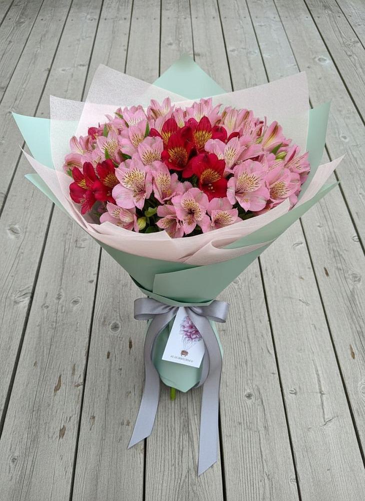 Букет цветов из: Альстромерии в Николаевской Республики Северная Осетия-Алания