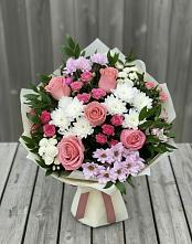 Букет цветов из:  Альстромерии, Гвоздики, Розы и Хризантемы в Николаевской Республики Северная Осетия-Алания