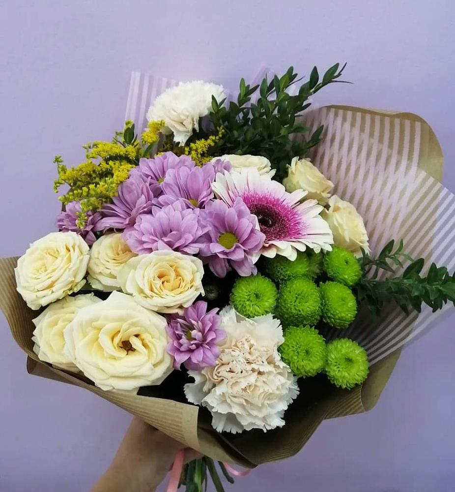 Букет цветов из: Хризантемы, Розы, Гвоздики и Герберы в Николаевской Республики Северная Осетия-Алания