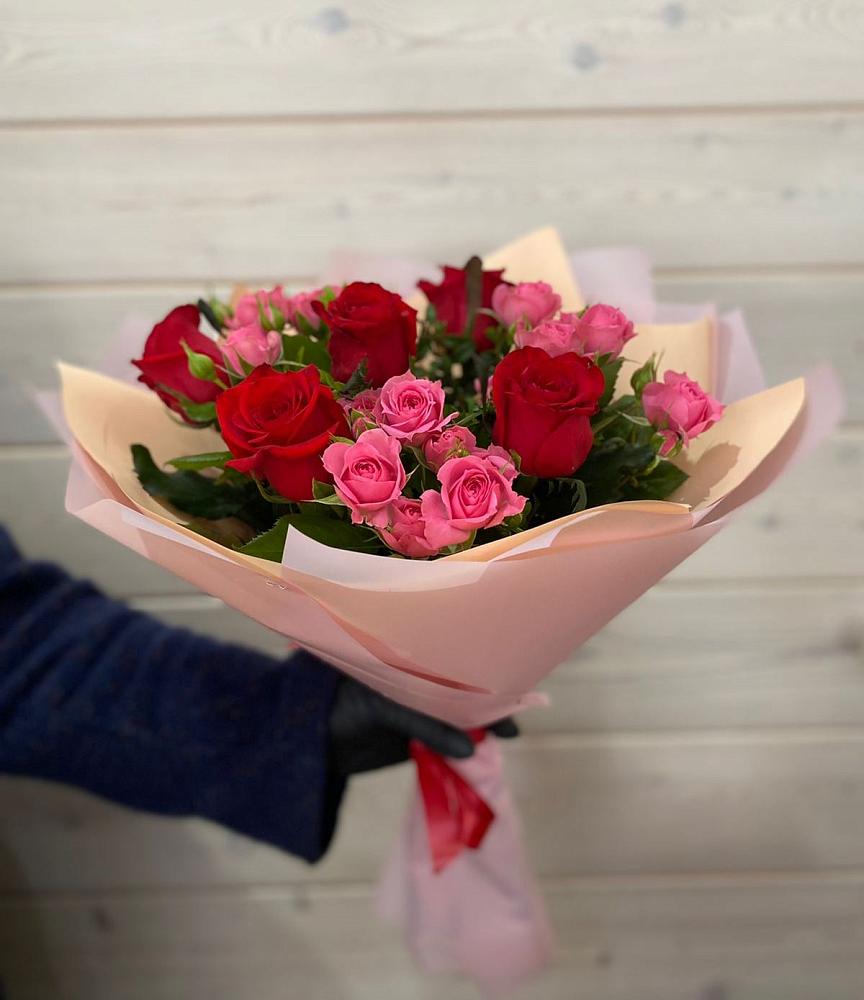 Букет цветов из: Розы в Николаевской Республики Северная Осетия-Алания