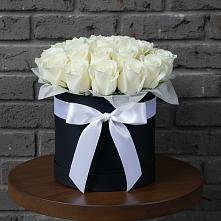 Цветочная композиция из Розы в шляпной коробке в Николаевской Республики Северная Осетия-Алания